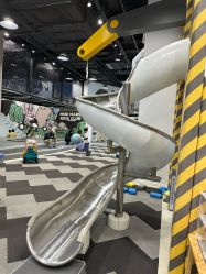-MINI MARS 脚下的城市乐园·餐饮·派对(静安江宁店)