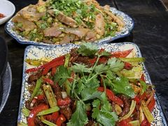 -乐山食古香跷脚牛肉