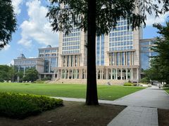 -复旦大学光华楼