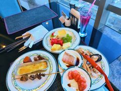 -怡豪大饭店·49楼旋转自助餐厅