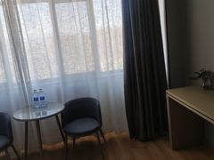 -库车国际酒店(火车站东湖公园店)
