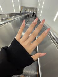 -小鸭梨影院式美甲