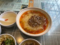 -正一涵老味道名小吃(广汉总店)