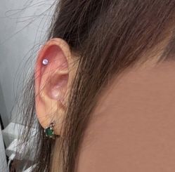 -艺耳美专业穿耳洞打耳洞穿孔