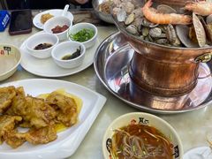 -一口猪海鲜浑锅·东北家常菜