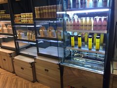 面包甜点陈列柜-华丰贺氏(营迹店)