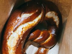 碱水面包Bretzel-老梦面包 CHEZMOREL(三源里店)