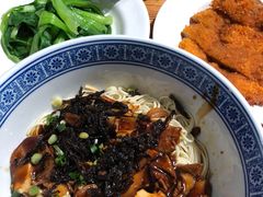 -沪西老弄堂面馆(定西路店)