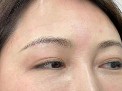 -一个差评成就的纹眉店