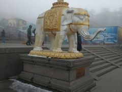 -峨嵋山金顶