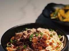 -桂二老坛酸菜鱼(三街两巷店)