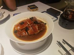黑松露灌汤脆皮烧鹅-炳胜私厨(万象前海店)