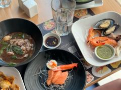 -彩虹云霄酒店76&78层国际自助餐