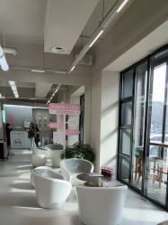 -Z.X HAIR SALON张新美业