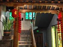 -头上红煨盐鸡乡村食府