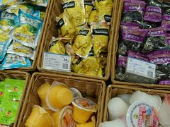 -来伊份1038(新村路三店)