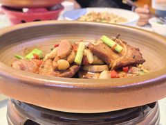 -阿瓦山寨·湘菜现炒·剁椒鱼头王(咸阳总店)
