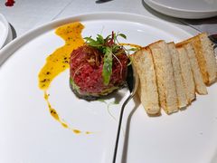 牛肉塔塔配牛油果黑橄榄酱-Solo(衡山路店)