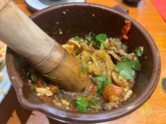 -老滇山寨•云南特色菜•地方菜•民族风情歌舞表演(金碧店)