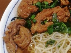 -佳面馆·竹升云吞面·爽鱼皮·牛腩面(易发店)