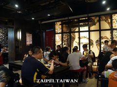 等位区-胡须张鲁肉饭(美食文化馆店)