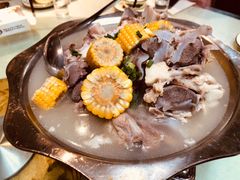 筒子骨玉米-昱龙大盆牛蛙馆(三兴街总店)
