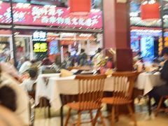 -刘姐啤酒鱼民族演艺餐厅(西街总店)