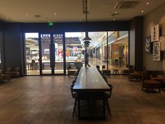 大堂-星巴克(武汉江夏中百广场店)
