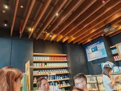 -星巴克(广州南站A18检票口楼上)