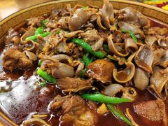 -一品红烧鸭特色川菜(三岔湖店)