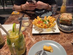 -Let'sBURGERplus·非常创意汉堡(三里屯店)