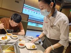 -海底捞火锅(金山百联店)