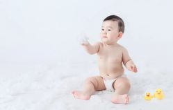 -小熊维尼高端儿童摄影(南山店)