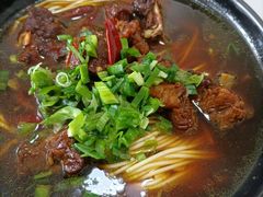 带骨红烧羊肉面-上海为民商行清真饭店(南大路店)