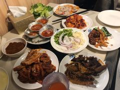 -爱客得牛排海鲜烤肉·火锅自助(春熙路黑金好店)