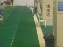 -李荣游泳馆