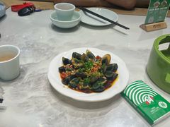 -绿草地·湘菜(酃湖师院店)