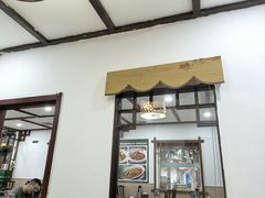 -湖南人家湘菜馆(镇江路店)