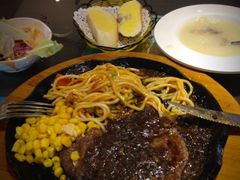 菲力牛排&nbsp;蘑菇汤-豪客来牛排(文化路店)