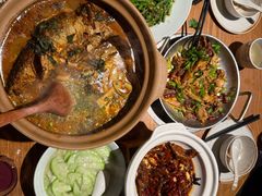 -吃饭皇帝大土家民族菜(荟聚店)