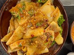 -阿山卓·野生菌火锅·纳西火塘烤肉