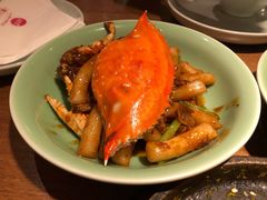 梭子蟹炒年糕-弄堂里·寻味杭州(湖滨银泰in77C区店)