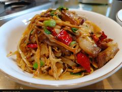 -富正毅三下锅(体育馆店)