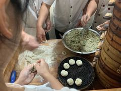 -舒小笼松针小笼包