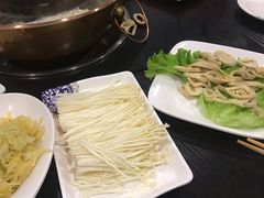 -楼外楼大刀肉传统火锅(西安大路店)