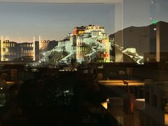 -平措康桑·和牛自助观景餐厅(布达拉宫店)