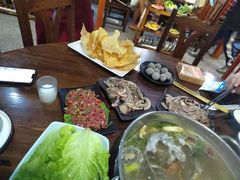 -乡土黄·鲜牛肉火锅·小龙虾(兴业街店)