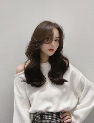 -变画·发型STUDIO