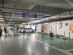 -上海青浦宝龙广场-地下停车场
