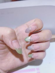-瞧·享轻奢美甲美睫